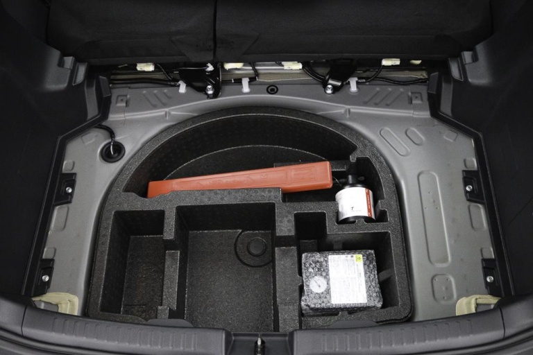 Toyota Yaris - 1.5 Hybrid 115 32