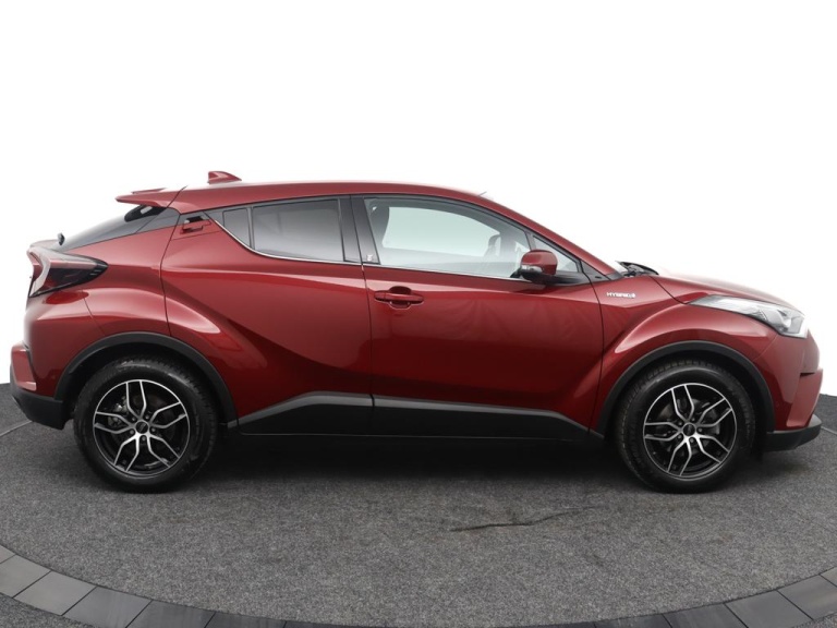 Toyota C-HR - 1.8 Hybrid Business Intro 13