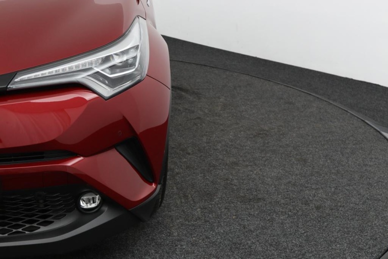 Toyota C-HR - 1.8 Hybrid Business Intro 35