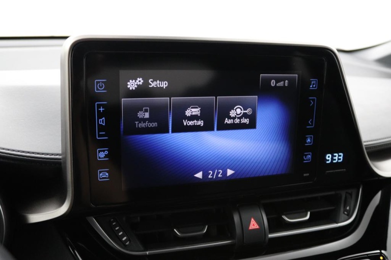 Toyota C-HR - 1.8 Hybrid Business Intro 44