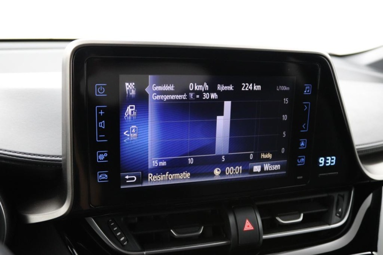 Toyota C-HR - 1.8 Hybrid Business Intro 45