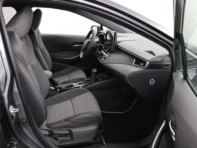 Toyota Corolla - Hybrid 140 Dynamic