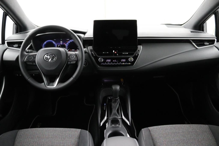 Toyota Corolla - Hybrid 140 Dynamic 11