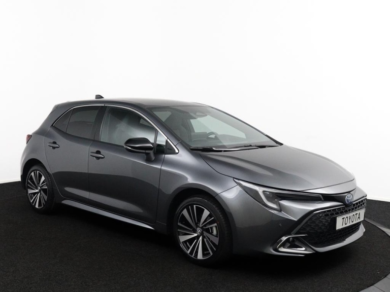 Toyota Corolla - Hybrid 140 Dynamic 3