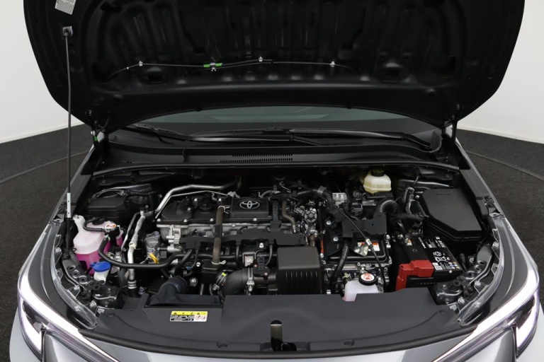 Toyota Corolla - Hybrid 140 Dynamic 32