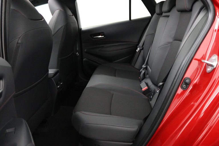 Toyota Corolla - Hybrid 180 GR Sport 14