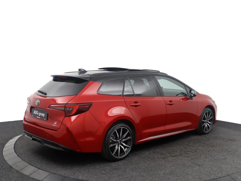 Toyota Corolla - Hybrid 180 GR Sport 2