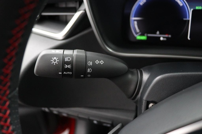 Toyota Corolla - Hybrid 180 GR Sport 26