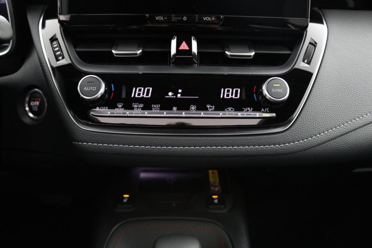 Toyota Corolla - Hybrid 180 GR Sport 7