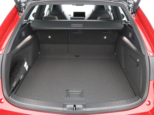 Toyota Corolla TS - Hybrid 180 GR Sport Touting Sports