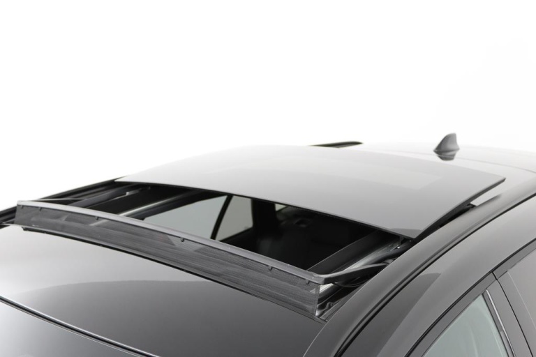 Toyota Corolla TS - Hybrid 180 GR Sport Touting Sports 35