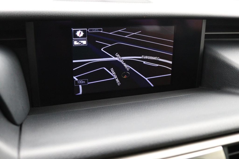 Lexus IS - 300h Hybrid Business Line 25