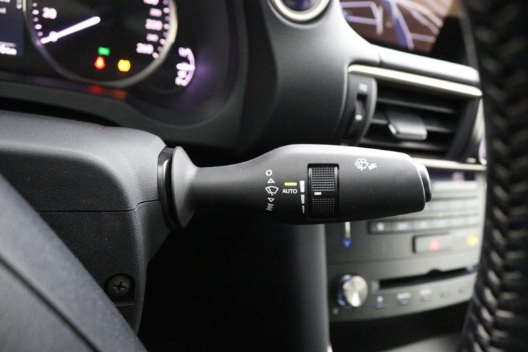 Lexus IS - 300h Hybrid Business Line 29