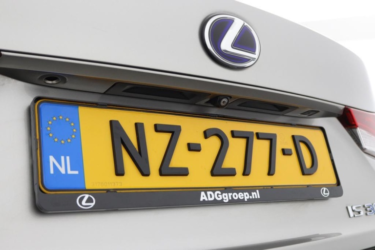 Lexus IS - 300h Hybrid Business Line 35