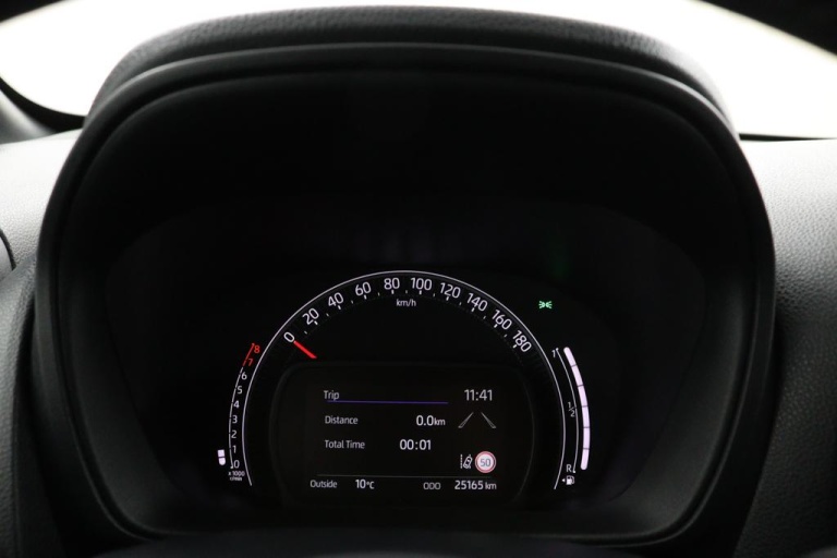 Toyota Aygo X - 1.0 VVT-i MT Play 20