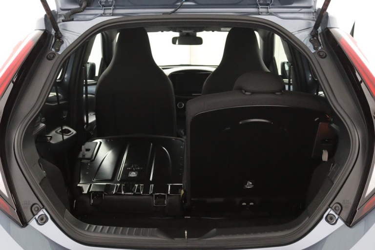 Toyota Aygo X - 1.0 VVT-i MT Play 26