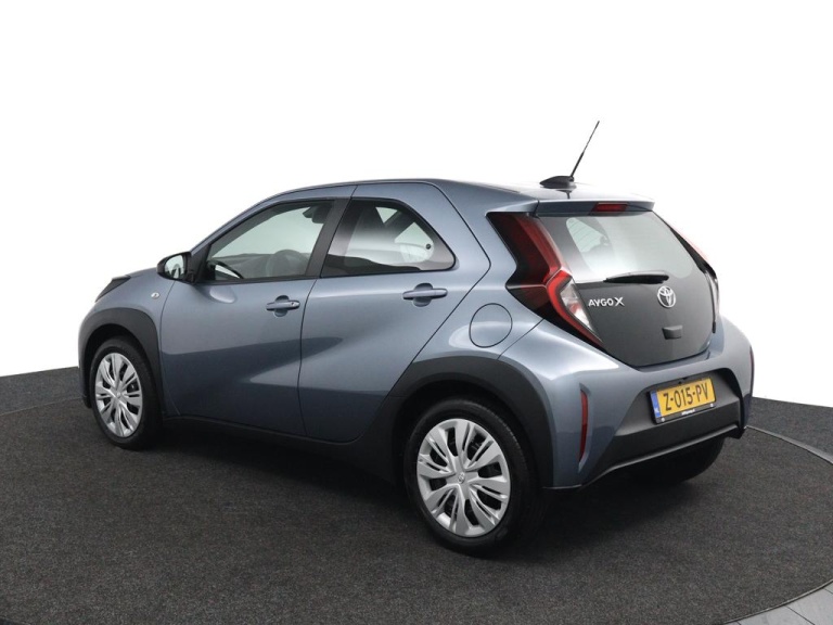 Toyota Aygo X - 1.0 VVT-i MT Play 4