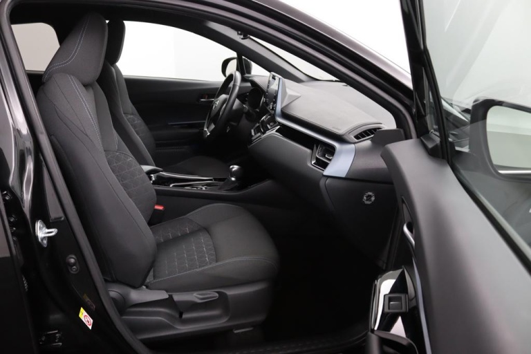 Toyota C-HR - 2.0 Hybrid First Edition 10