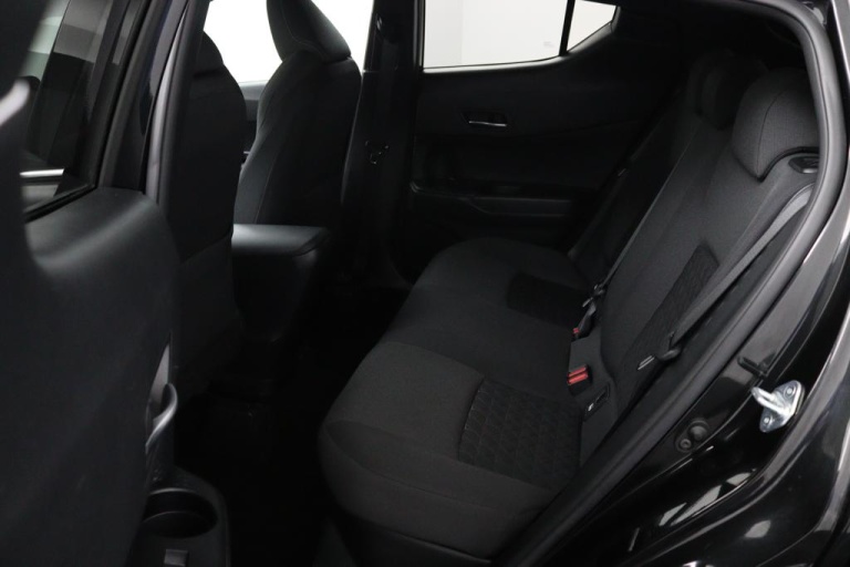 Toyota C-HR - 2.0 Hybrid First Edition 12