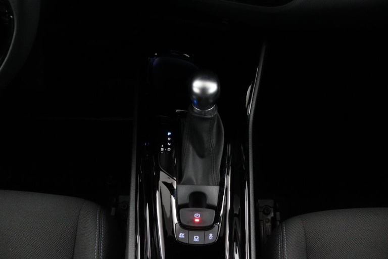 Toyota C-HR - 2.0 Hybrid First Edition 23