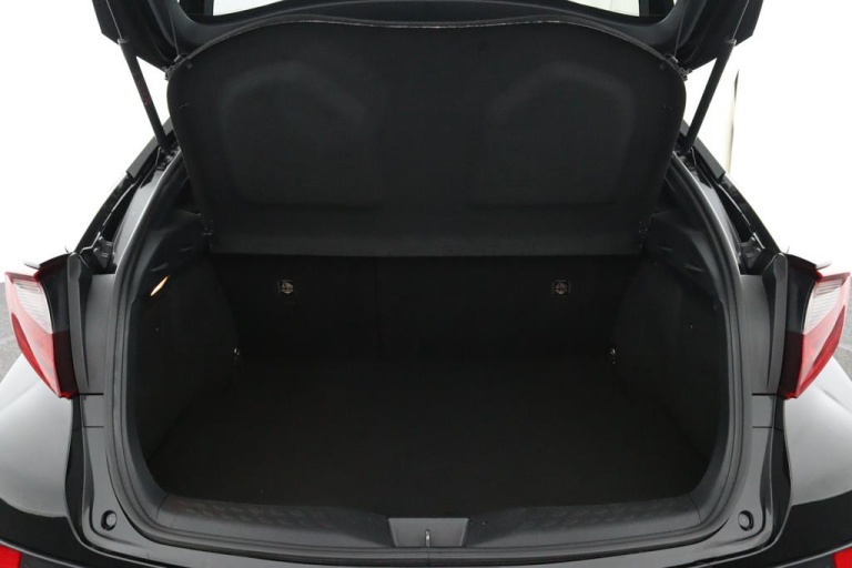 Toyota C-HR - 2.0 Hybrid First Edition 30
