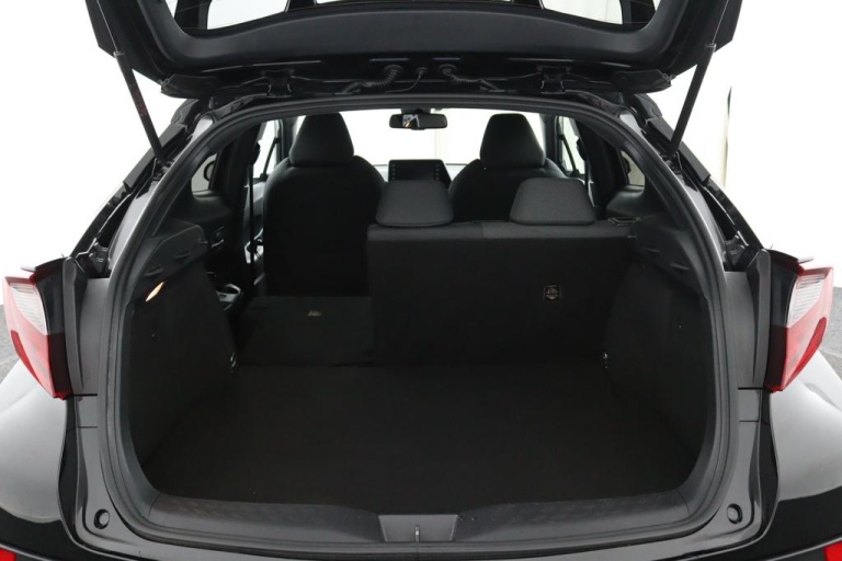 Toyota C-HR - 2.0 Hybrid First Edition 33
