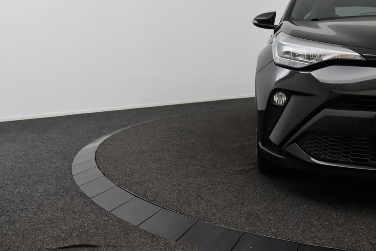 Toyota C-HR - 2.0 Hybrid First Edition 37