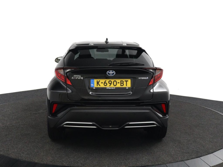 Toyota C-HR - 2.0 Hybrid First Edition 8