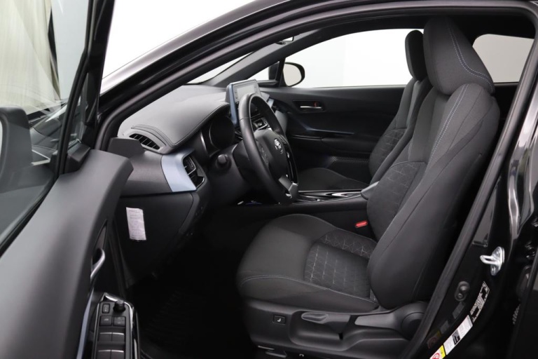 Toyota C-HR - 2.0 Hybrid First Edition 9