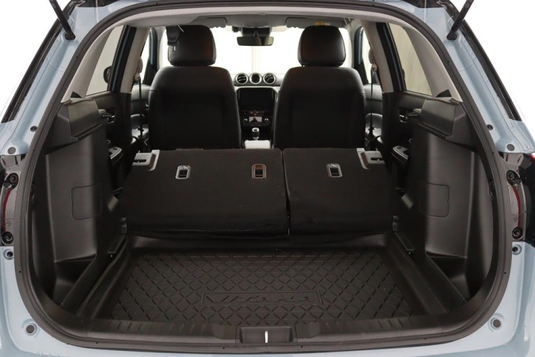 Suzuki Vitara - 1.4 Boosterjet Style Smart Hybrid 31
