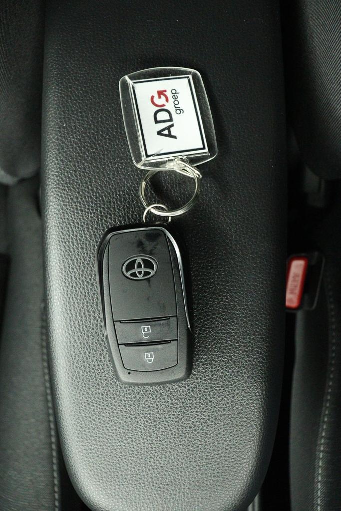 Toyota Yaris - 1.5 Hybrid 115 First Edition 11