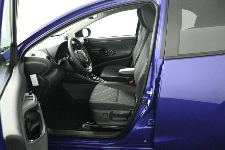 Toyota Yaris - 1.5 Hybrid 115 First Edition 17