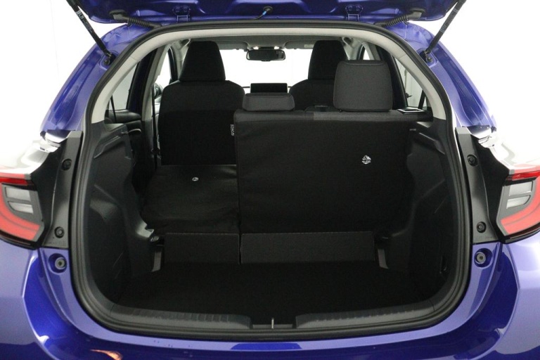 Toyota Yaris - 1.5 Hybrid 115 First Edition 25