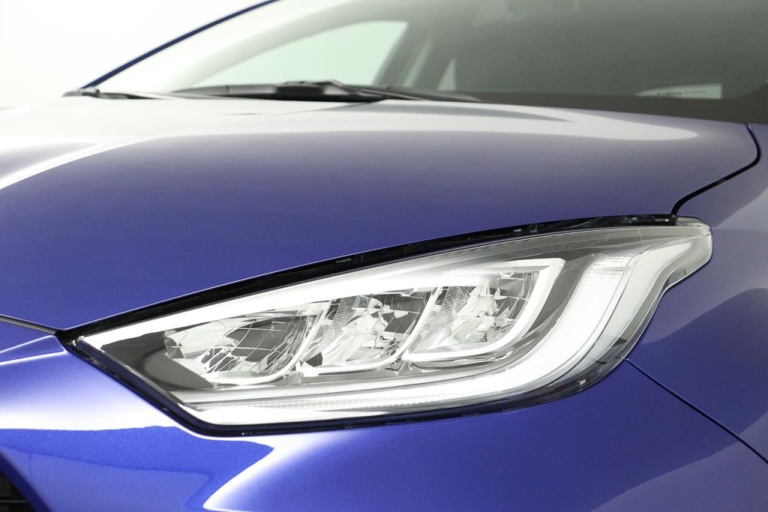 Toyota Yaris - 1.5 Hybrid 115 First Edition 35