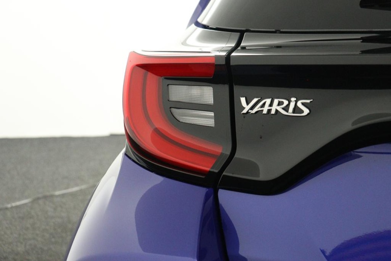Toyota Yaris - 1.5 Hybrid 115 First Edition 38