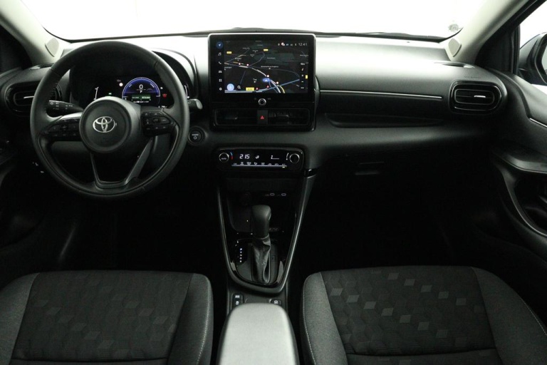 Toyota Yaris - 1.5 Hybrid 115 First Edition 4