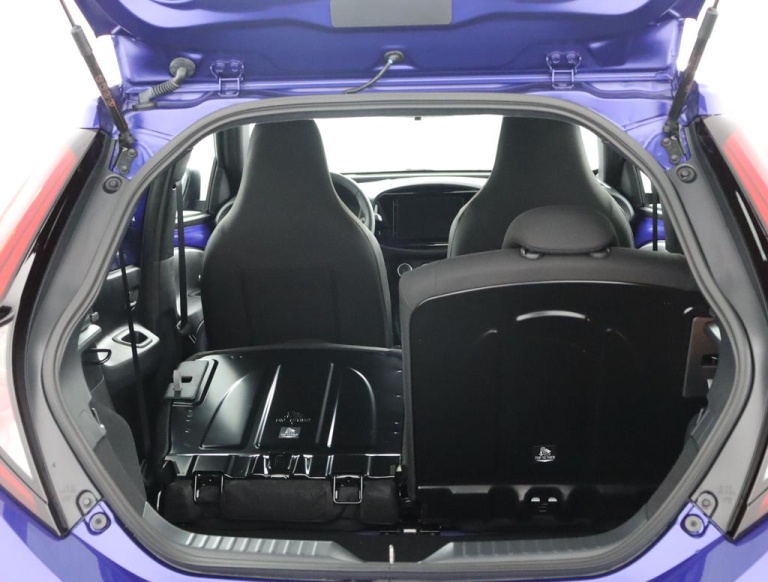 Toyota Aygo X - 1.0 VVT-i MT Play 24