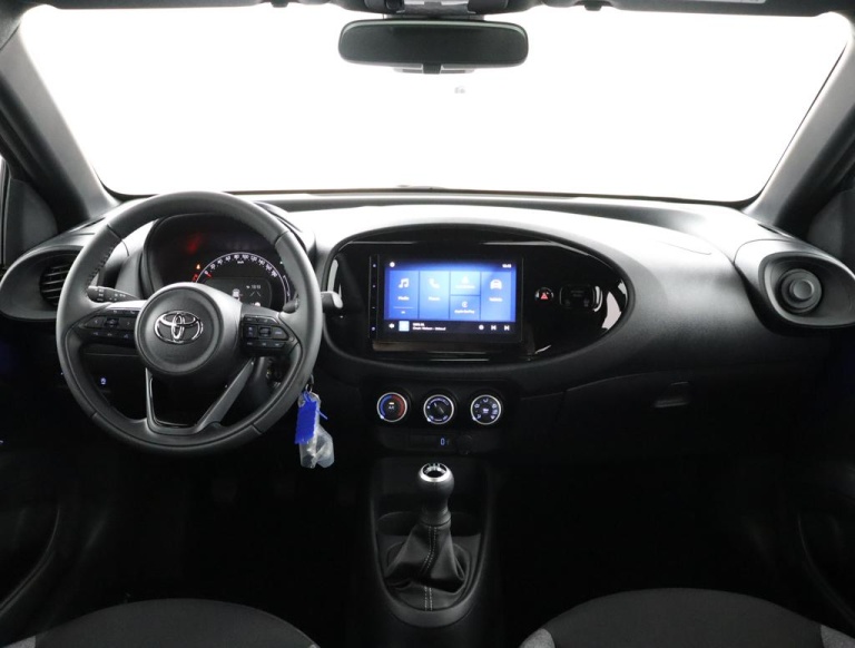 Toyota Aygo X - 1.0 VVT-i MT Play 4