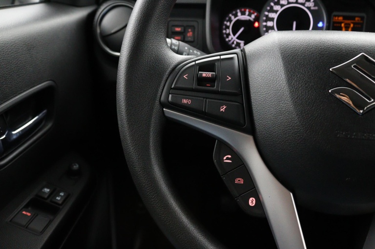 Suzuki Ignis - 1.2 Smart Hybrid Select 18