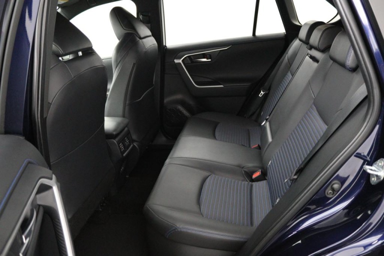 Toyota RAV4 - 2.5 Hybrid AWD Style 18