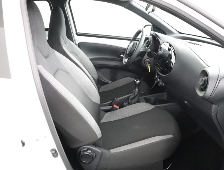 Toyota Aygo X - 1.0 VVT-i MT Play 22