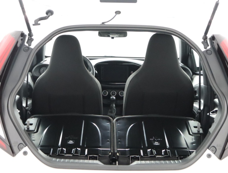 Toyota Aygo X - 1.0 VVT-i MT Play 27