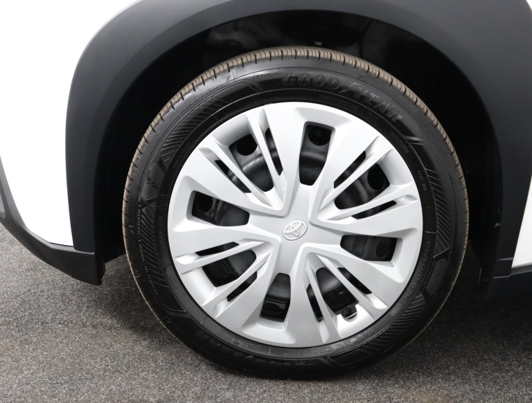 Toyota Aygo X - 1.0 VVT-i MT Play 39