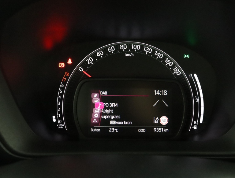 Toyota Aygo X - 1.0 VVT-i MT Play 48