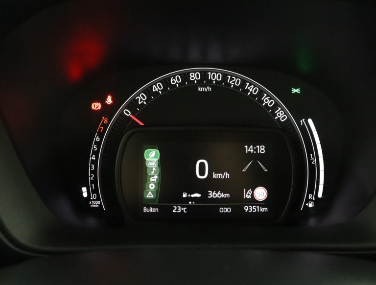 Toyota Aygo X - 1.0 VVT-i MT Play 50
