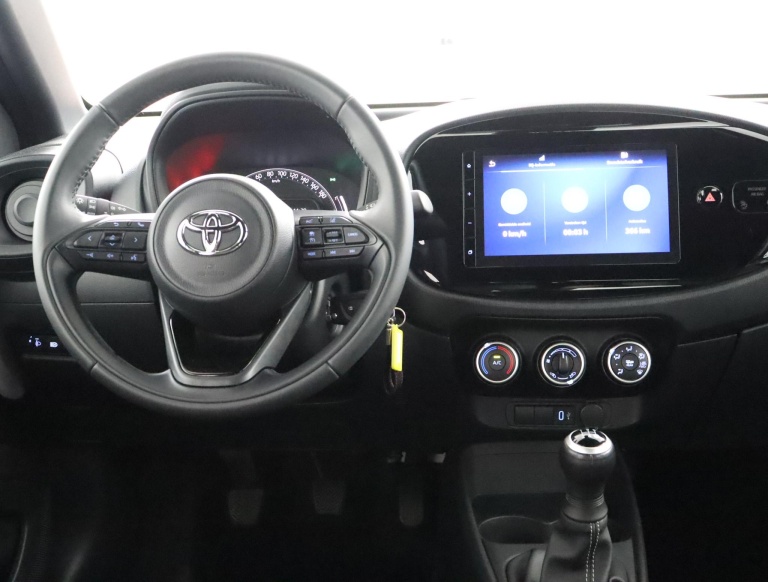 Toyota Aygo X - 1.0 VVT-i MT Play 57