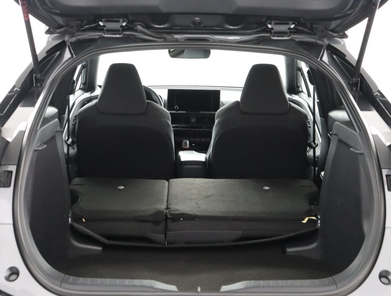 Toyota C-HR - 1.8 Hybrid 140 Dynamic 27
