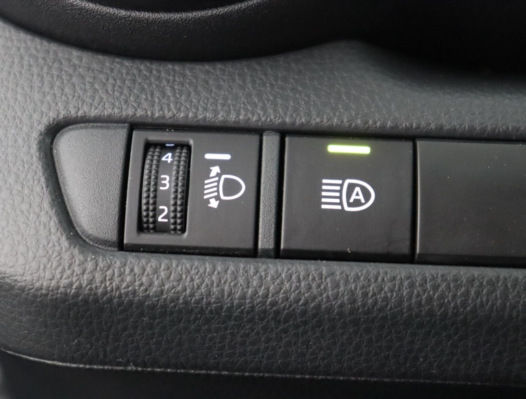 Toyota C-HR - 1.8 Hybrid 140 Dynamic 31