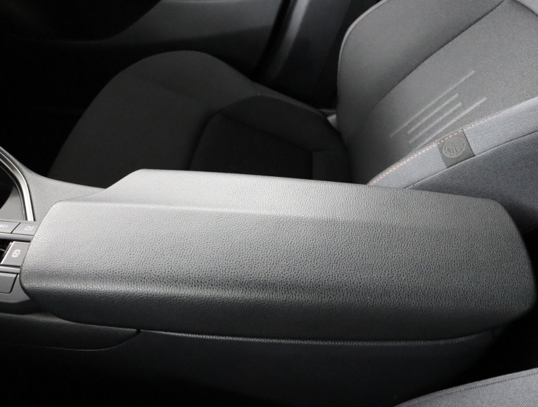 Toyota C-HR - 1.8 Hybrid 140 Dynamic 60