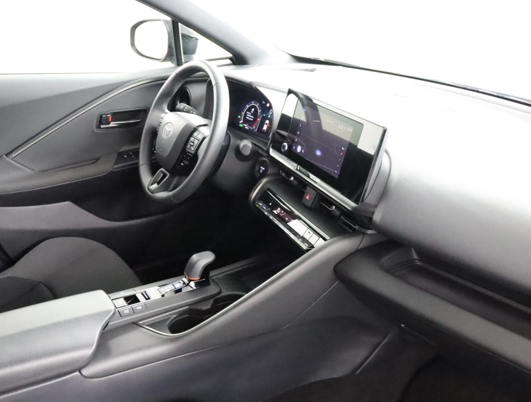 Toyota C-HR - 1.8 Hybrid 140 Dynamic 64